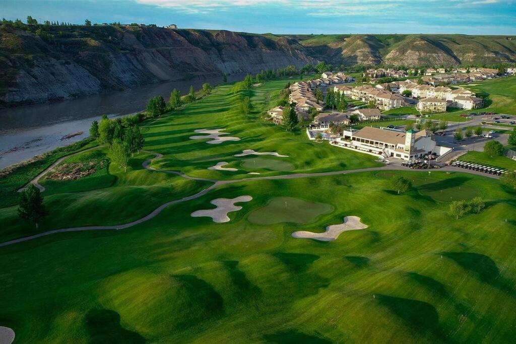 Paradise Canyon Golf Resort - Luxury Condo M409 Lethbridge Exterior foto